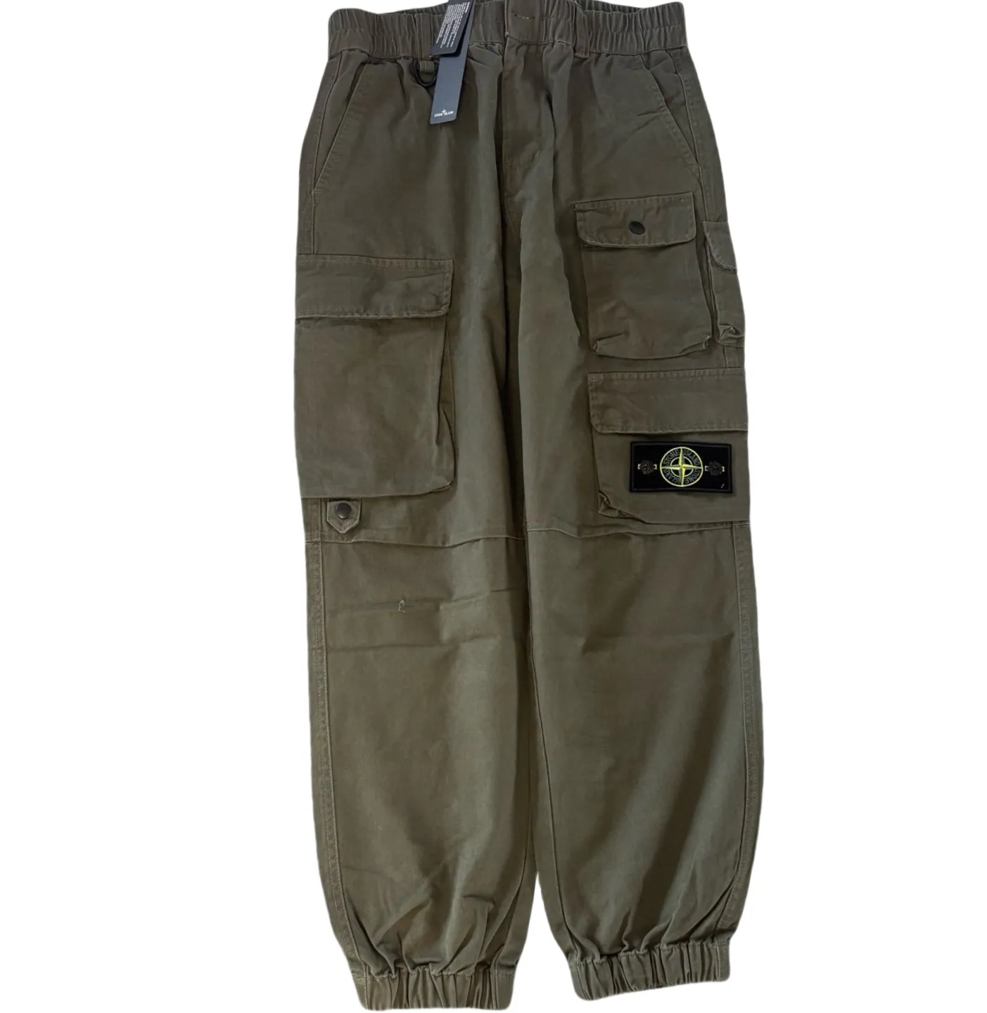 P320 STONE ISLAND/STONE ISLAND thickened washed overalls Stone Island simple basic badge leggings overalls Washing method: wash light/dark colors separately or choose dry cleaning Original quality Must-have in all seasons The leggings version is a very simple, handsome and stylish one for men and women 👖 Made of washed cotton fabric, the micro-elastic texture is very soft and comfortable, the upper body is super versatile and can be worn by anyone. The loose version is suitable for all kinds of body types who like to wear it quickly. Color: black gray army green khaki
